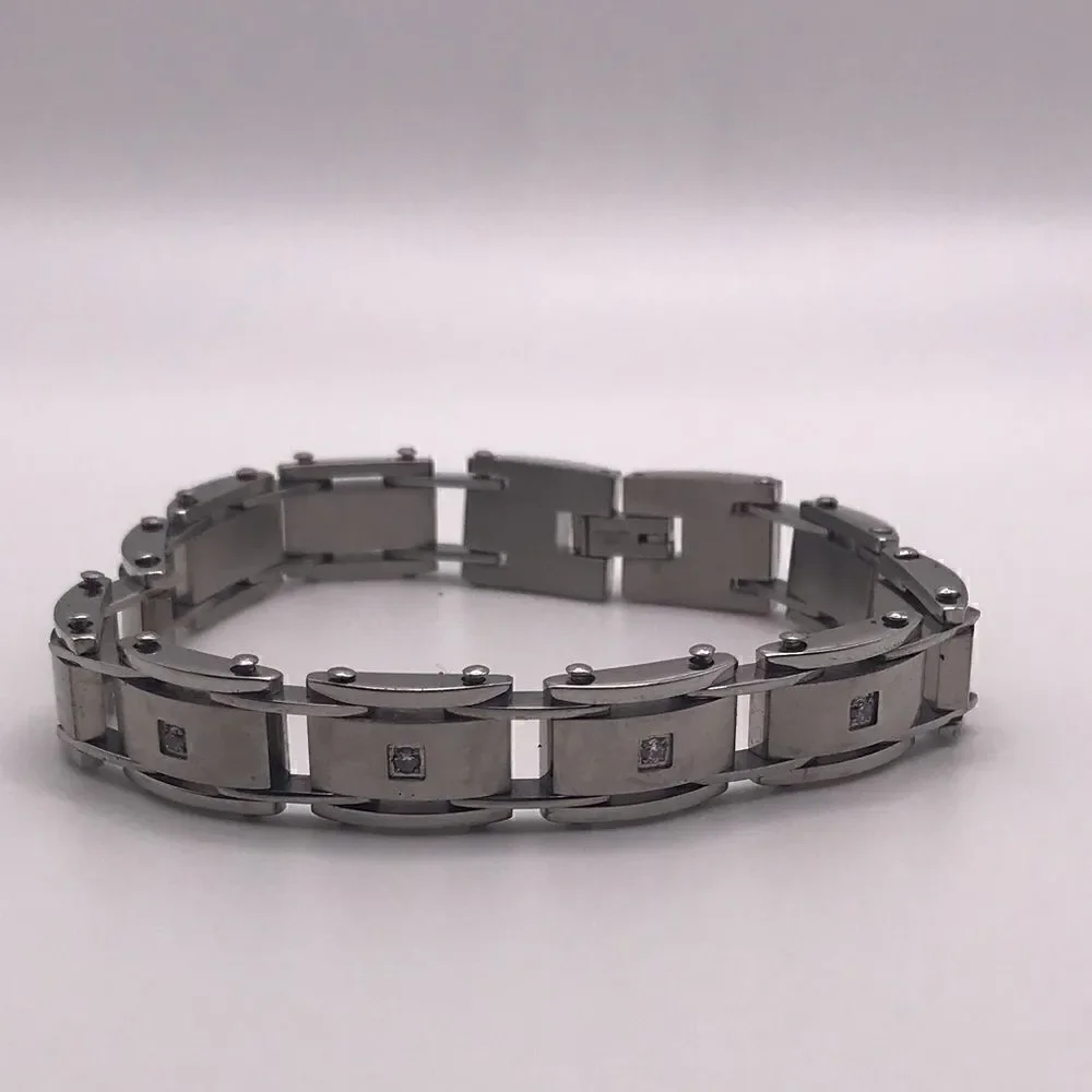 STAINLESS STEEL CHAINLINK BRACELET